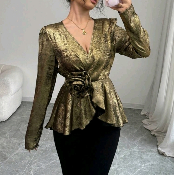 ElegantGold Striped Cross V-Neck Long Sleeve Cinched Waist Floral Detail Blouse - Picture 1 of 5